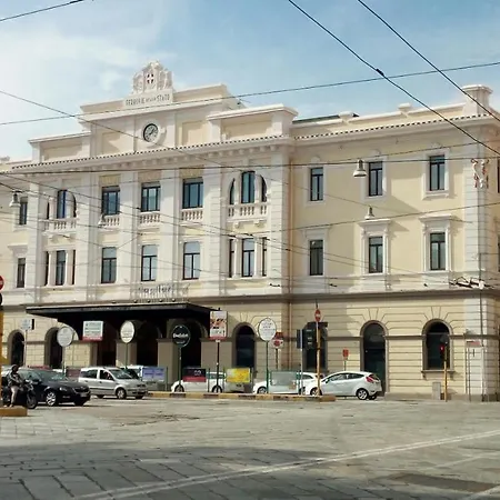 דירה Antica Dimora Savoia Cagliari Centro קליארי